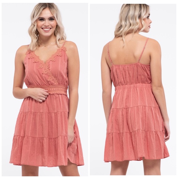 🆕Boho tiered surplice front dress - Picture 3 of 7